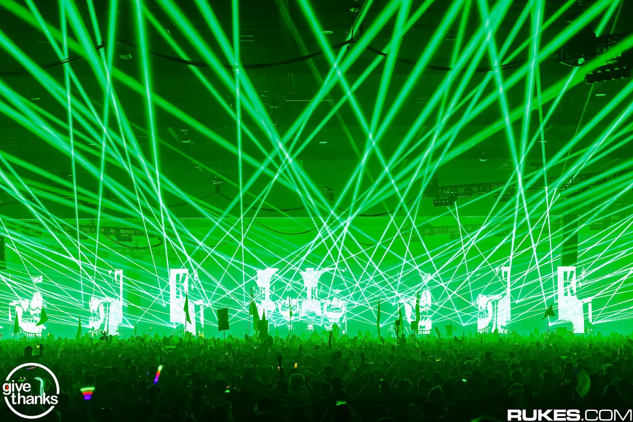 Give Thanks 2025 at San Jose Convention Center, Friday · November 28. Photograph 110 by Rukes.