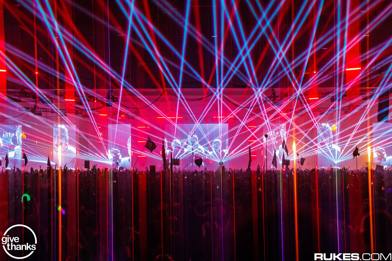 Give Thanks 2025 at San Jose Convention Center, Friday · November 28. Photograph 112 by Rukes.